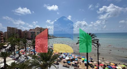 ПЕРВАЯ ЛИНИЯ! АПАРТАМЕНТЫ С ПРЯМЫМ ВИДОМ НА МОРЕ! ПОЛЕЗНАЯ ПЛОЩЯДЪ 101 М2. 3 СПАЛЬНИ. 2 ВАННЫЕ КОМНАТЫ.