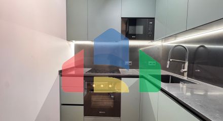 КВАРТИРА НА ПЕРВОЙ ЛИНИИ ПОСЛЕ КАП. РЕМОНТА! ПРЯМОЙ ВИД НА МОРЕ! 3 СПАЛЬНИ. 2 ВАННЫЕ. 90 М2.
