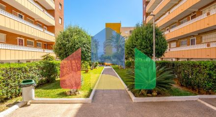 АПАРТАМЕНТЫ ВОЗЛЕ ПЛЯЖА. 3 СПАЛЬНИ. 2 ВАННЫЕ КОМНАТЫ. ТЕРРАСА 23 М2. ПЛЯЖ В 300 М.