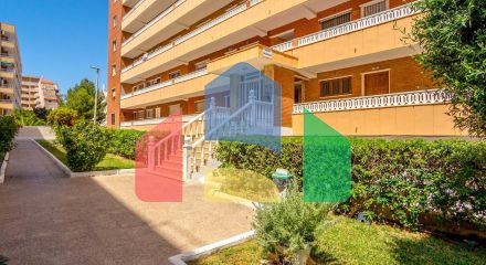 АПАРТАМЕНТЫ ВОЗЛЕ ПЛЯЖА. 3 СПАЛЬНИ. 2 ВАННЫЕ КОМНАТЫ. ТЕРРАСА 23 М2. ПЛЯЖ В 300 М.