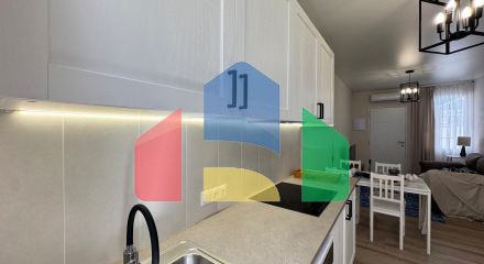 БУНГАЛО ПОСЛЕ КАПИТАЛЬНОГО РЕМОНТА С УЧАСТКОМ 31 М2. 2 СПАЛЬНИ. 1 ВАННАЯ КОМНАТА. С ПЛОЩАДЪЮ 44 М2.