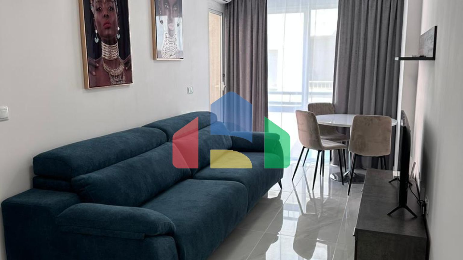 Aпартаментs в Торревьехе в районе Playa Del Cura паркингом!