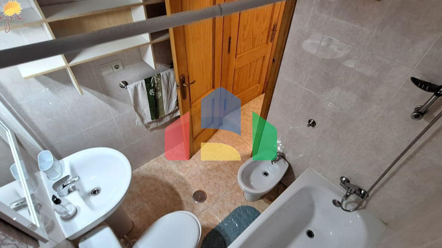 Уютная квартира на первом этаже в Парке Наций Торревьеха