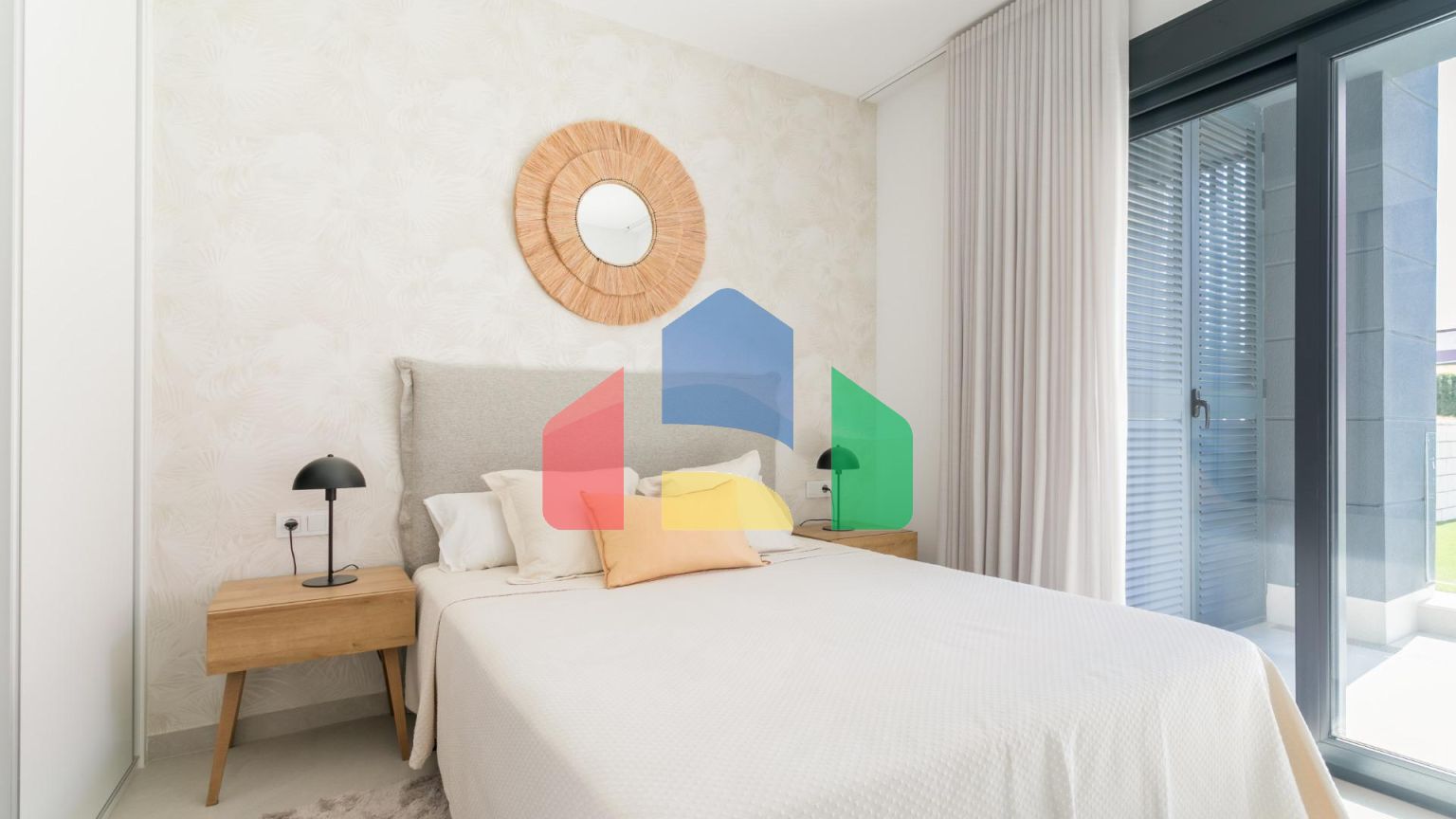 АПАРТАМЕНТЫ С ВИДОМ НА МОРЕ! НОВОСТРОЙ! 2 СПАЛЬНИ. 2 ВАННЫЕ КОМНАТЫ. БАССЕЙН. ПАРКИНГ.