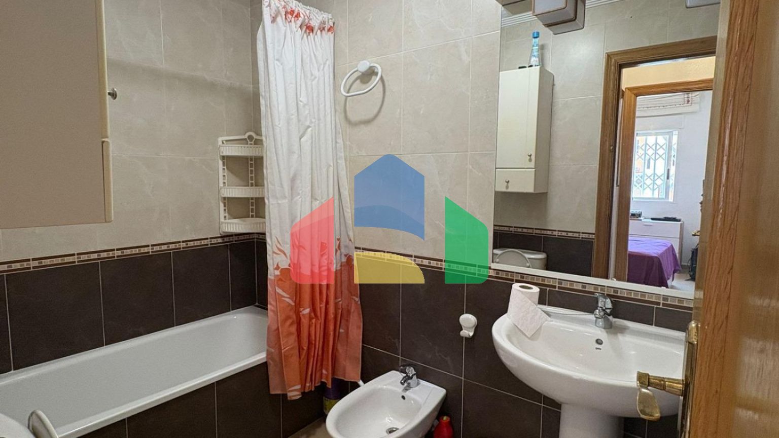 Эксклюзивная квартира в жилом комплексе с общественным бассейном и близостью к пляжу