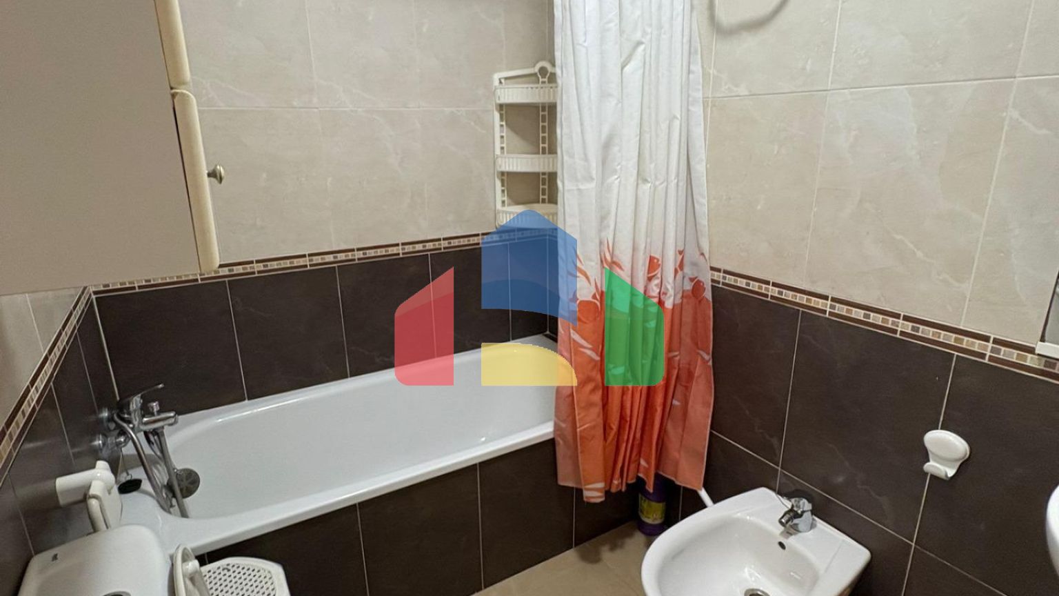 Эксклюзивная квартира в жилом комплексе с общественным бассейном и близостью к пляжу