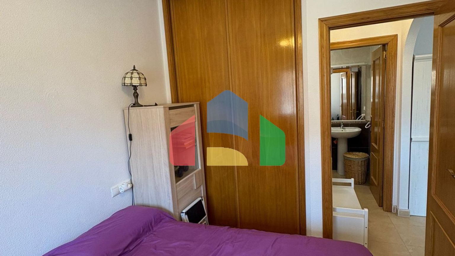 Эксклюзивная квартира в жилом комплексе с общественным бассейном и близостью к пляжу