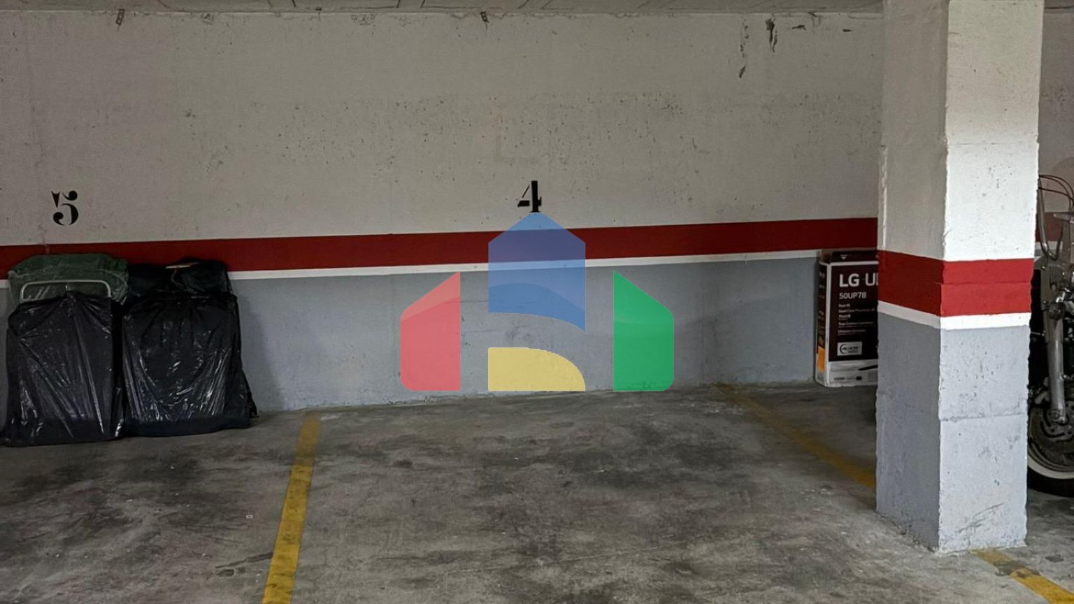 Эксклюзивная квартира в жилом комплексе с общественным бассейном и близостью к пляжу