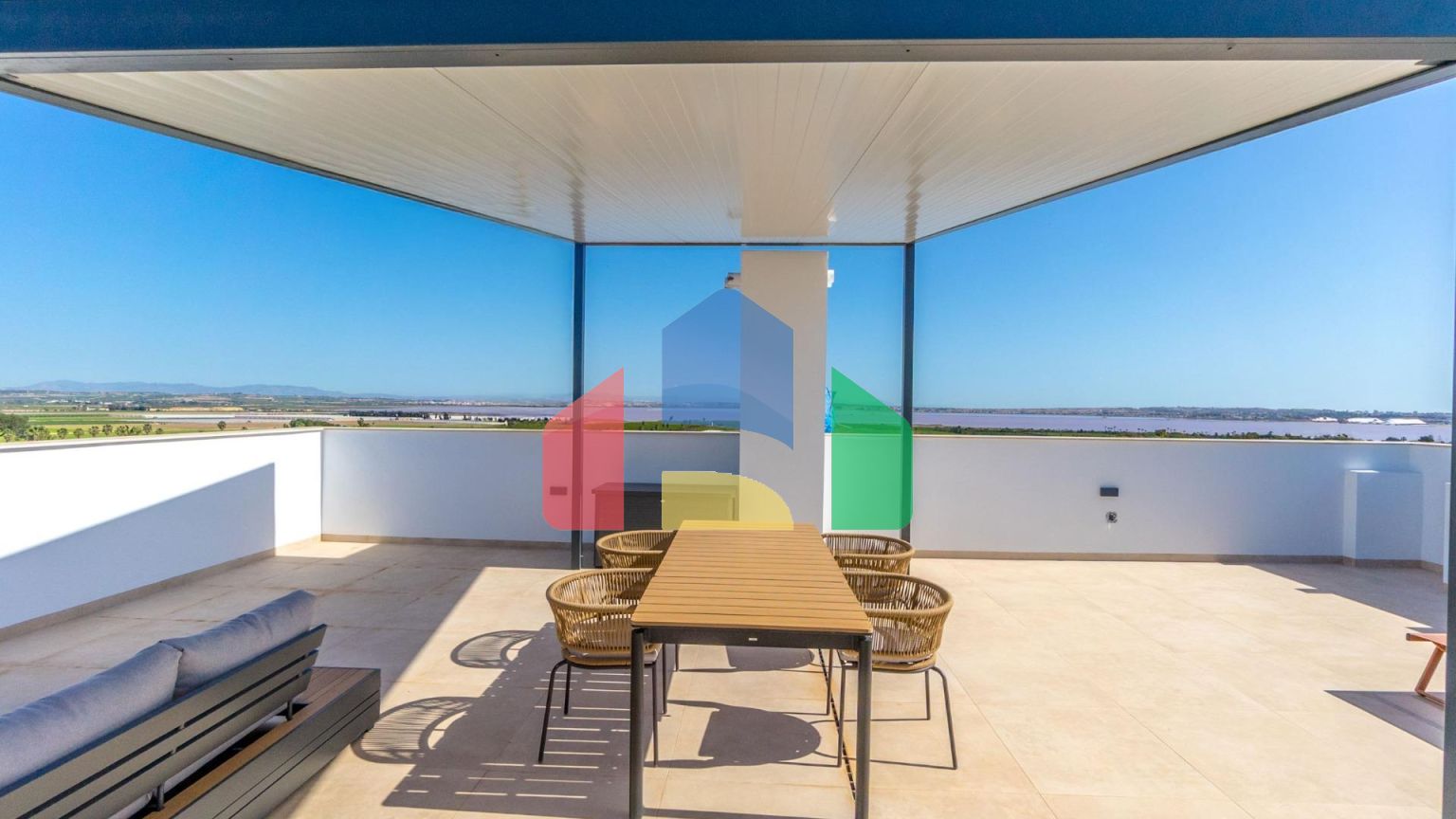 НОВЫЙ ЖИЛОЙ КОМПЛЕКС БУНГАЛО В ЛОС БАЛКОНЕС