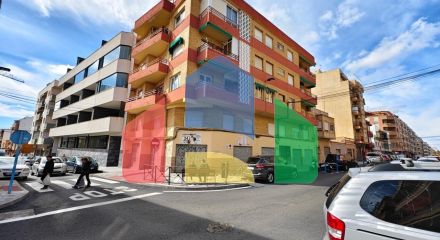 АПАРТАМЕНТЫ В 300 МЕТРАХ ОТ ПЛЯЖА И ПЛОЩЯДЬЮ 108 М2. 3 СПАЛЬНИ. 2 ВАННЫЕ КОМНАТЫ.