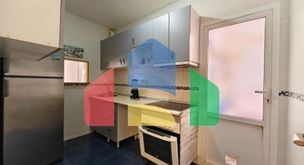 АПАРТАМЕНТЫ В 300 МЕТРАХ ОТ ПЛЯЖА И ПЛОЩЯДЬЮ 108 М2. 3 СПАЛЬНИ. 2 ВАННЫЕ КОМНАТЫ.