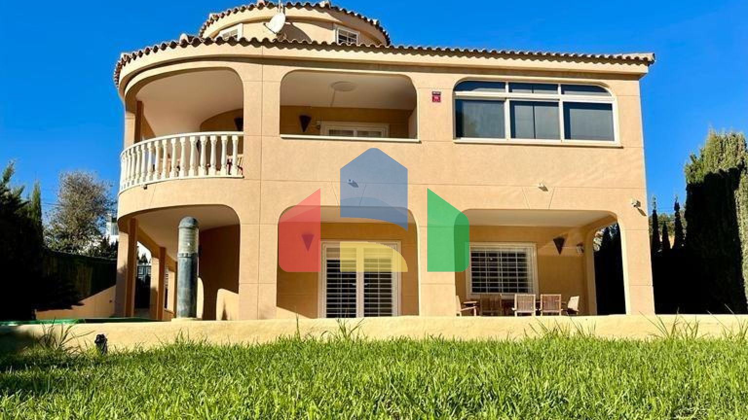 Вилла в Торревьеха ID B10467