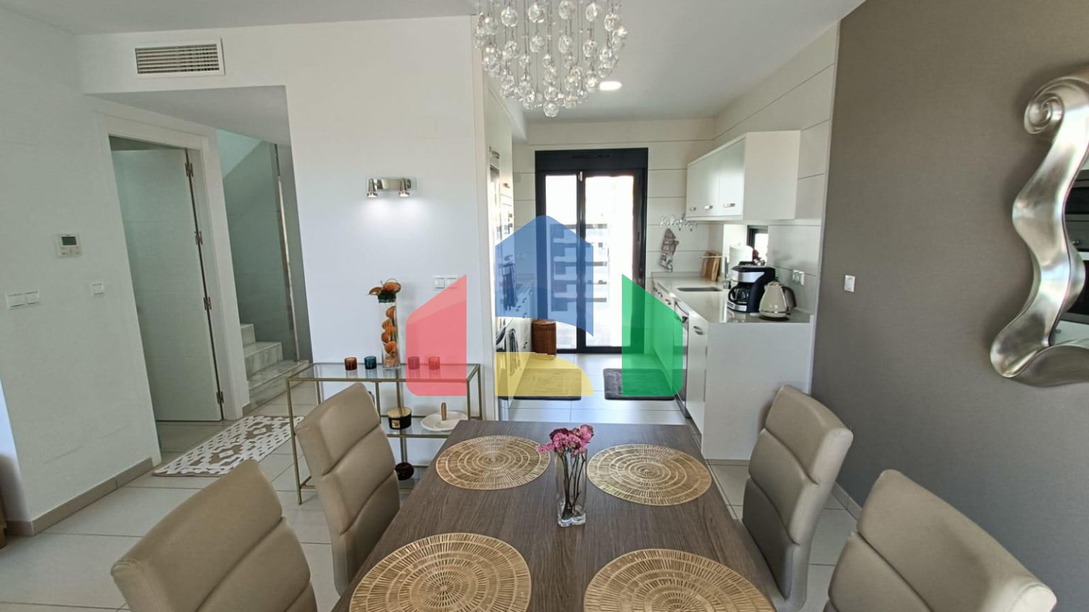 Фантастический и красивый таунхаус в Lomas de Cabo Roig, Orihuela Costa