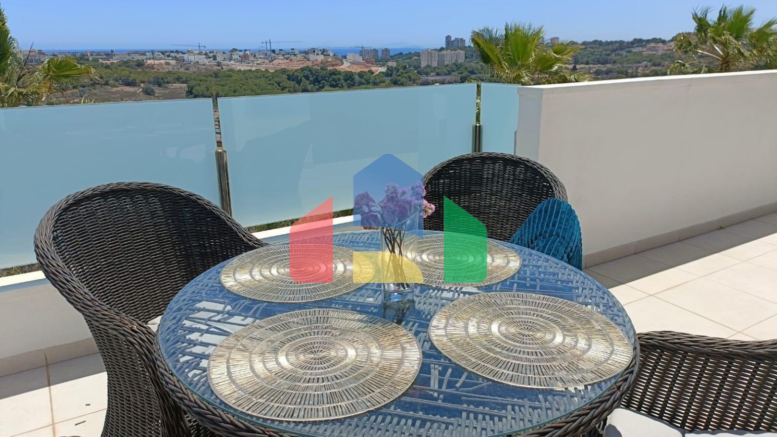 Фантастический и красивый таунхаус в Lomas de Cabo Roig, Orihuela Costa