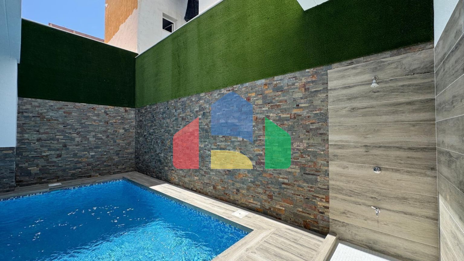 ПЕНТХАУС В КОМПЛЕКСЕ ALEGRIA XIX С ПРИВАТНЫЙ СОЛЯРИЕМ 35 М2!  2 СПАЛЬНИ. 2 ВАННЫЕ. ПЛОЩАДЪ 133М2. БАССЕЙН! ФИНСКАЯ САУНА! Ð