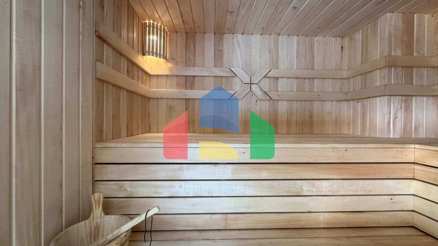 ПЕНТХАУС В КОМПЛЕКСЕ ALEGRIA XIX С ПРИВАТНЫЙ СОЛЯРИЕМ 35 М2!  2 СПАЛЬНИ. 2 ВАННЫЕ. ПЛОЩАДЪ 133М2. БАССЕЙН! ФИНСКАЯ САУНА! Ð