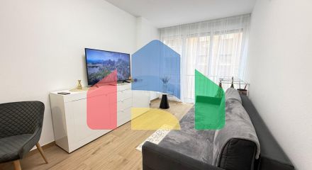 Exclusive studio with renovation, 200 m. to the beach