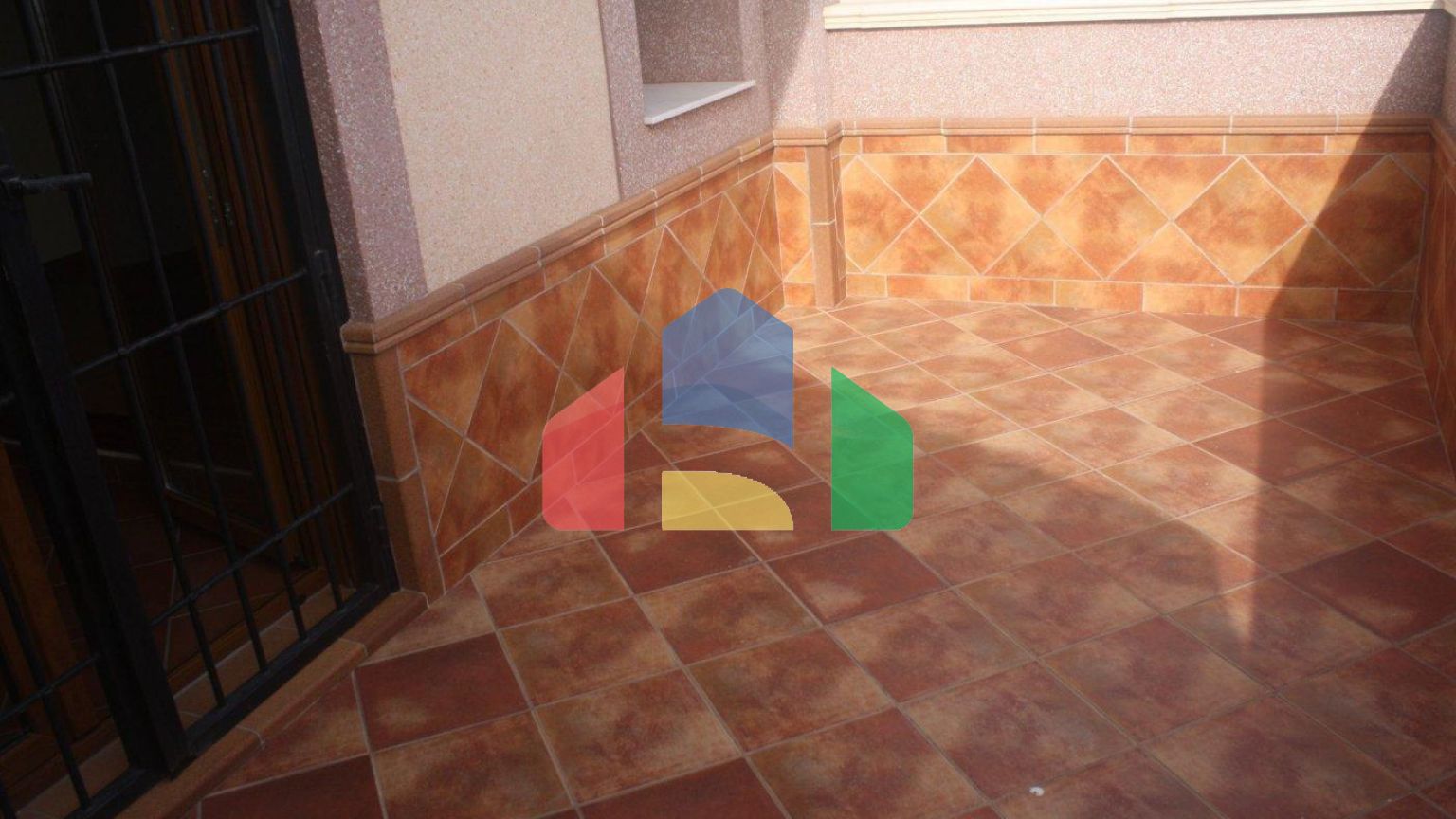 КРАСИВЫЙ ТАУНХАУС В ЛОС АЛЬТОС, ТОРРЕВЬЕХА