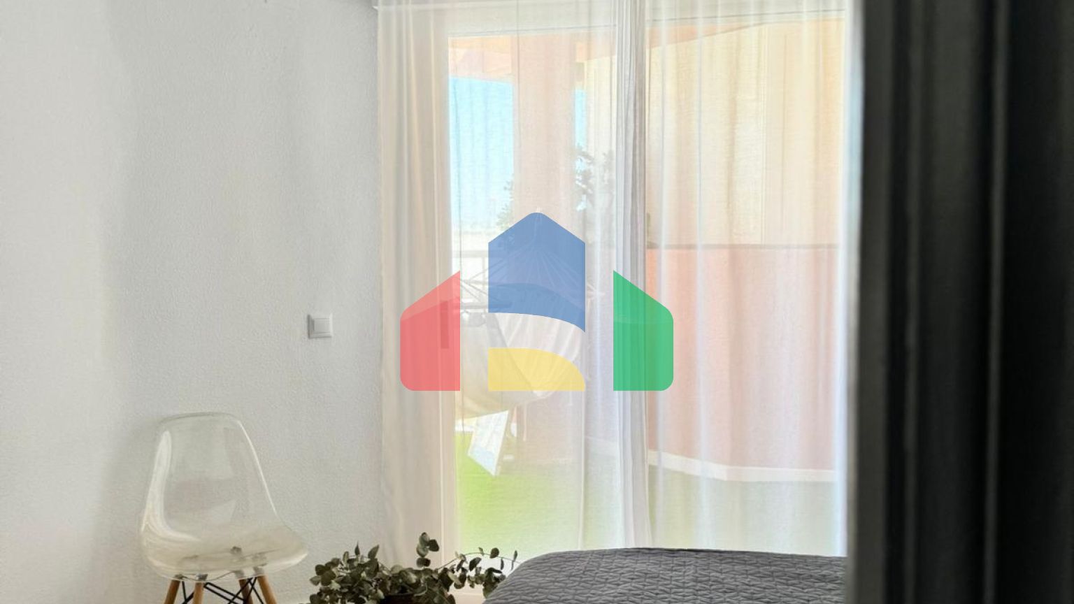 Квартира-пентхаус, с ремонтом, рядом с пляжем Дель Кура.