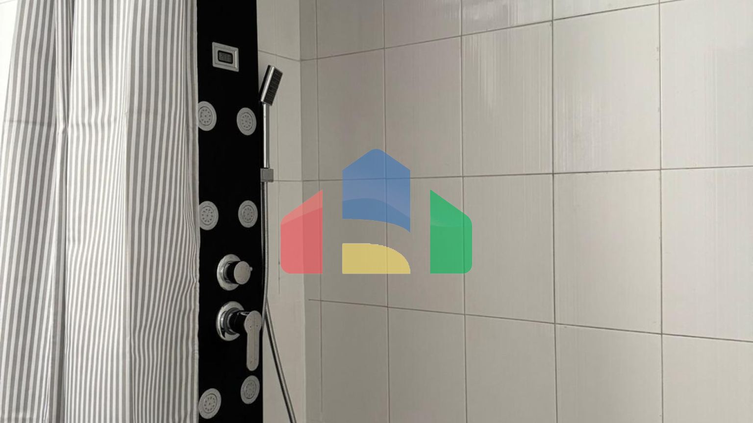 Квартира-пентхаус, с ремонтом, рядом с пляжем Дель Кура.