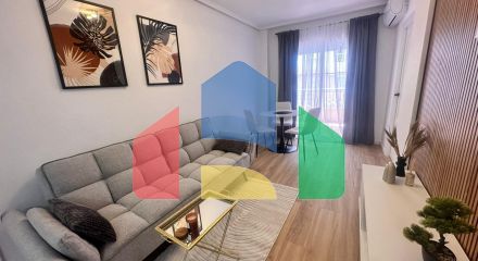 Beautiful renovated apartment located just 500 meters from the sea.