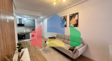 Beautiful renovated apartment located just 500 meters from the sea.