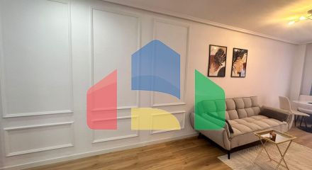 Beautiful renovated apartment located just 500 meters from the sea.