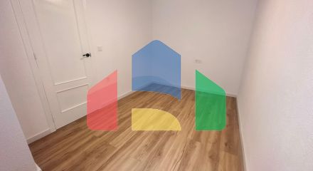 Прекрасная отремонтированная квартира, расположенная всего в 500 метрах от моря.