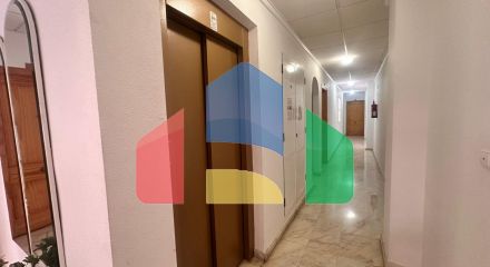 Прекрасная отремонтированная квартира, расположенная всего в 500 метрах от моря.