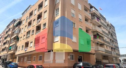 Прекрасная отремонтированная квартира, расположенная всего в 500 метрах от моря.