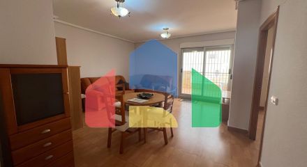 Penthouse in the center, right next to Plaza de Oriente. With parking