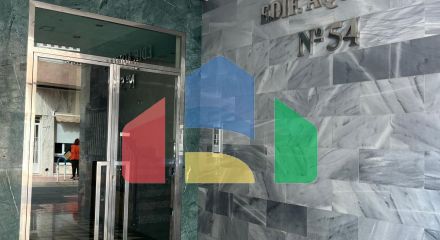 Пентхаус в центре, прямо возле Plaza de Oriente. С парковкой