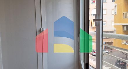 Хорошая и уютная двухкомнатная квартира в Torrevieja