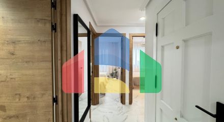 ШИКАРНАЯ КВАРТИРА ПОСЛЕ КАП. РЕМОНТА В 50 МЕТРАХ ОТ ПЛЯЖА. 4 СПАЛЬНИ. 2 ВАННЫЕ КОМНАТЫ. ПЛОЩАДЪ 105 М2.