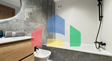 ШИКАРНАЯ КВАРТИРА ПОСЛЕ КАП. РЕМОНТА В 50 МЕТРАХ ОТ ПЛЯЖА. 4 СПАЛЬНИ. 2 ВАННЫЕ КОМНАТЫ. ПЛОЩАДЪ 105 М2.
