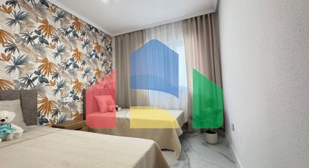 ШИКАРНАЯ КВАРТИРА ПОСЛЕ КАП. РЕМОНТА В 50 МЕТРАХ ОТ ПЛЯЖА. 4 СПАЛЬНИ. 2 ВАННЫЕ КОМНАТЫ. ПЛОЩАДЪ 105 М2.