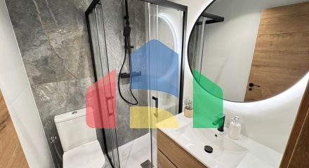 ШИКАРНАЯ КВАРТИРА ПОСЛЕ КАП. РЕМОНТА В 50 МЕТРАХ ОТ ПЛЯЖА. 4 СПАЛЬНИ. 2 ВАННЫЕ КОМНАТЫ. ПЛОЩАДЪ 105 М2.