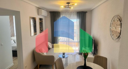 Квартира с бассейном и новым ремонтом: 2 спальни, 500 м. с пляжа