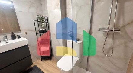 Квартира с бассейном и новым ремонтом: 2 спальни, 500 м. с пляжа Квартира с бассейном и новым ремонтом: 2 спальни, 500 м. с пляжа