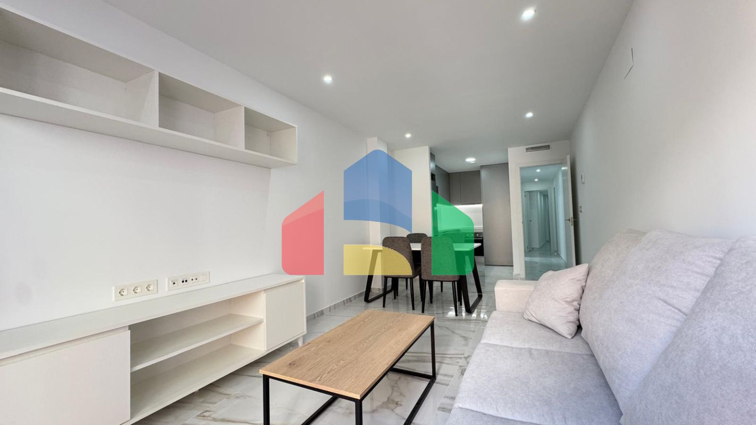 НОВЫЕ АПАРТАМЕНТЫ В КОМПЛЕКСЕ «АЛЕГРИЯ 22» 2 СПАЛЬНИ. 2 ВАННЫЕ КОМНАТЫ. ГАРАЖ. ЗОНА БАРБЕКЮ.