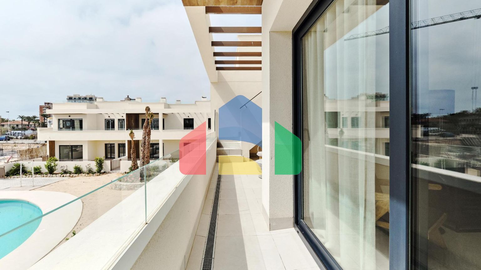 ДИЗАЙН-БУНГАЛО НА МОРЕ