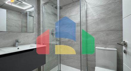 Квартира в доме 2025 года – всего в 200 метрах от пляжа Дель Кура, в стоимость включены гараж и клад