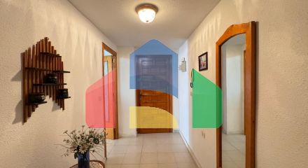 ПРОСТОРНЫЕ АПАРТАМЕНТЫ 99 М2 В 350 МЕТРАХ ОТ ПЛЯЖА. 2 СПАЛЬНИ. 1 ВАННАЯ КОМНАТА.