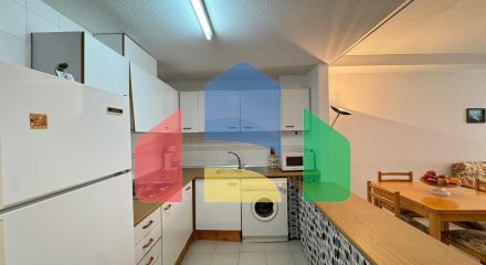 ПРОСТОРНЫЕ АПАРТАМЕНТЫ 99 М2 В 350 МЕТРАХ ОТ ПЛЯЖА. 2 СПАЛЬНИ. 1 ВАННАЯ КОМНАТА.