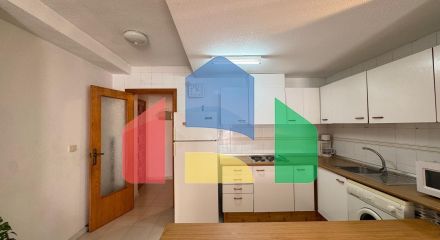 ПРОСТОРНЫЕ АПАРТАМЕНТЫ 99 М2 В 350 МЕТРАХ ОТ ПЛЯЖА. 2 СПАЛЬНИ. 1 ВАННАЯ КОМНАТА.