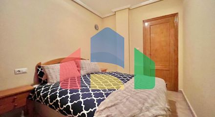 Great Opportunity in Torrevieja – Two-Bedroom Apartment with Communal Pool, Steps from the Park and the Beach