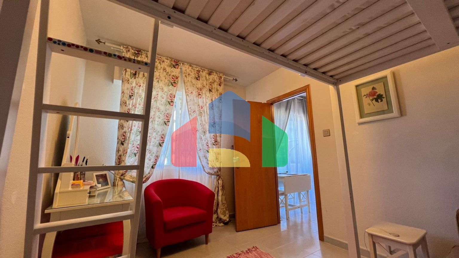 АПАРТАМЕНТЫ С ВИДОМ НА МОРЕ! 1 СПАЛЬНЯ. ОБЩИЙ БАССЕЙН. (ПОКУПКА В РУБЛЯХ)