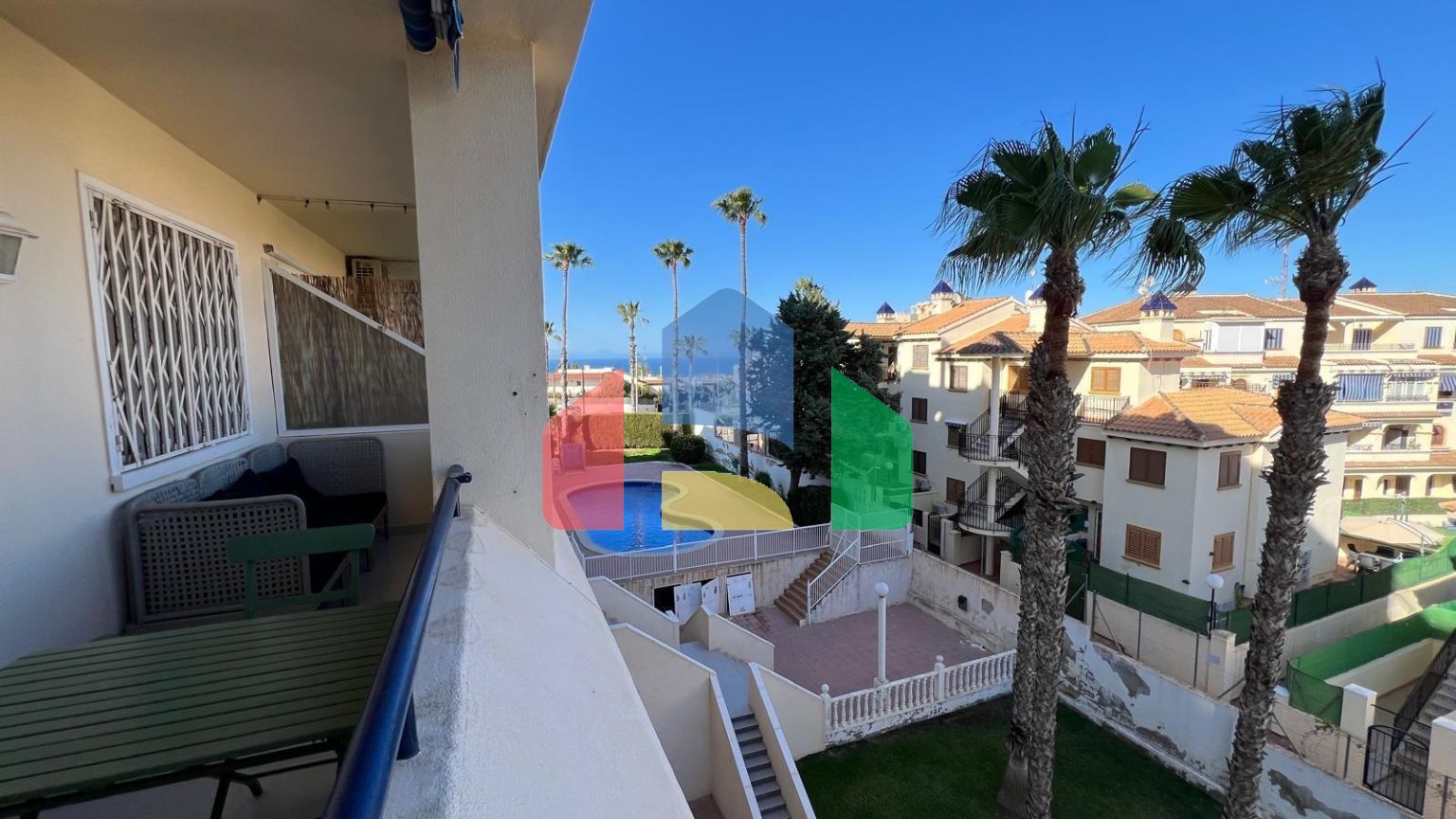 АПАРТАМЕНТЫ С ВИДОМ НА МОРЕ! 1 СПАЛЬНЯ. ОБЩИЙ БАССЕЙН. (ПОКУПКА В РУБЛЯХ)