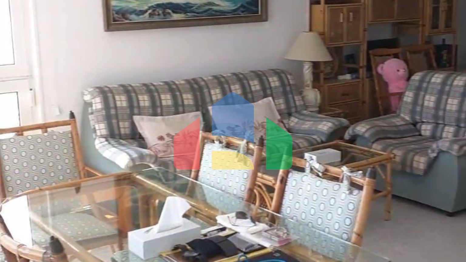 АПАРТАМЕНТЫ С ПРЯМЫМ И БОКОВЫМ ВИДОМ НА МОРЕ. 4 СПАЛЬНИ. 2 ВАННЫЕ КОМНАТЫ. ГАРАЖ+КЛАДОВКА.