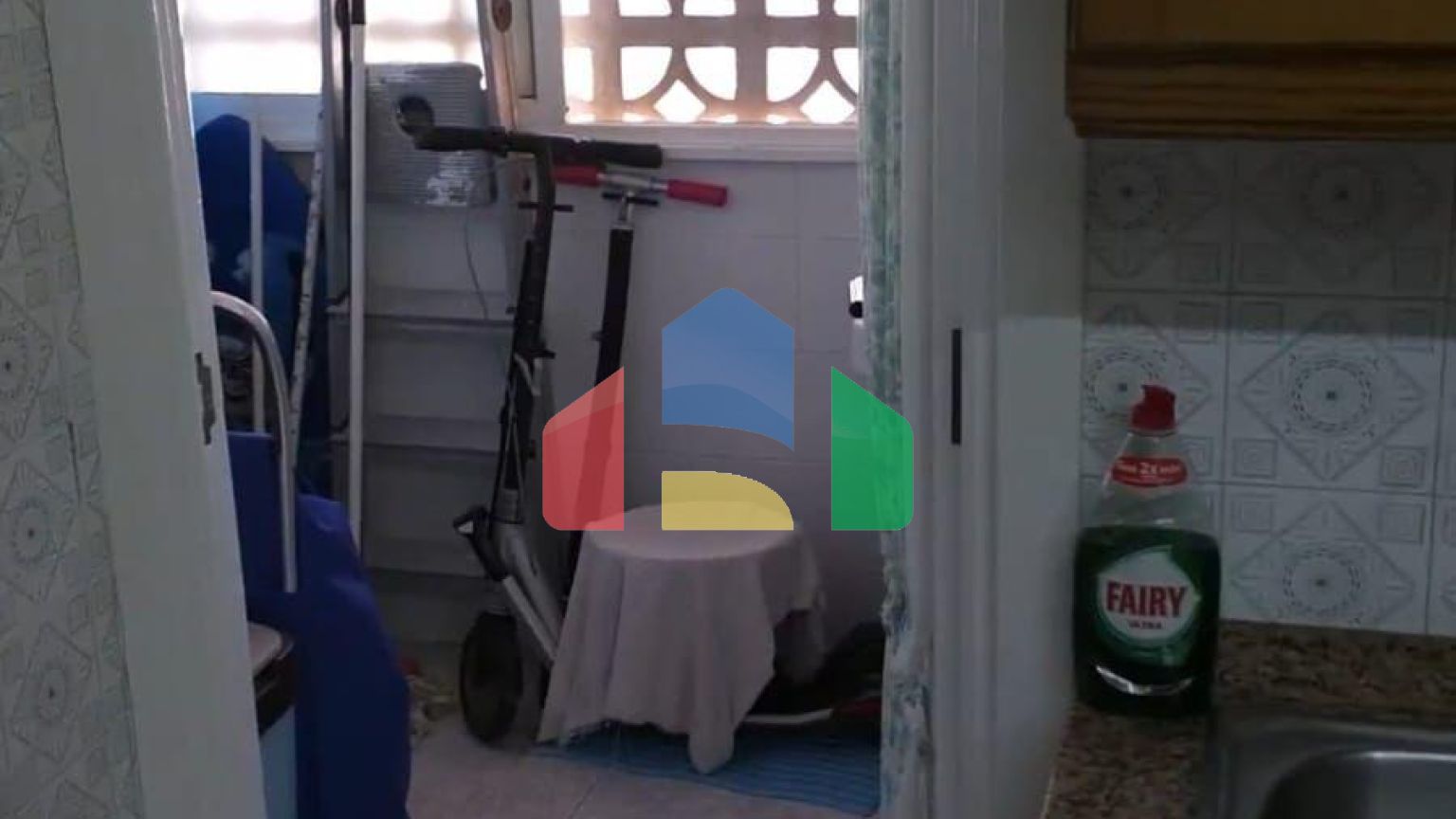 АПАРТАМЕНТЫ С ПРЯМЫМ И БОКОВЫМ ВИДОМ НА МОРЕ. 4 СПАЛЬНИ. 2 ВАННЫЕ КОМНАТЫ. ГАРАЖ+КЛАДОВКА.